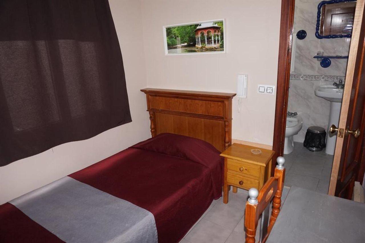 Hostal Alamare Севілья Екстер'єр фото