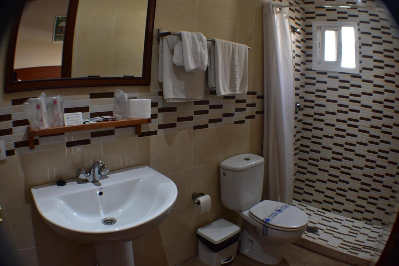 Hostal Alamare Севілья Екстер'єр фото