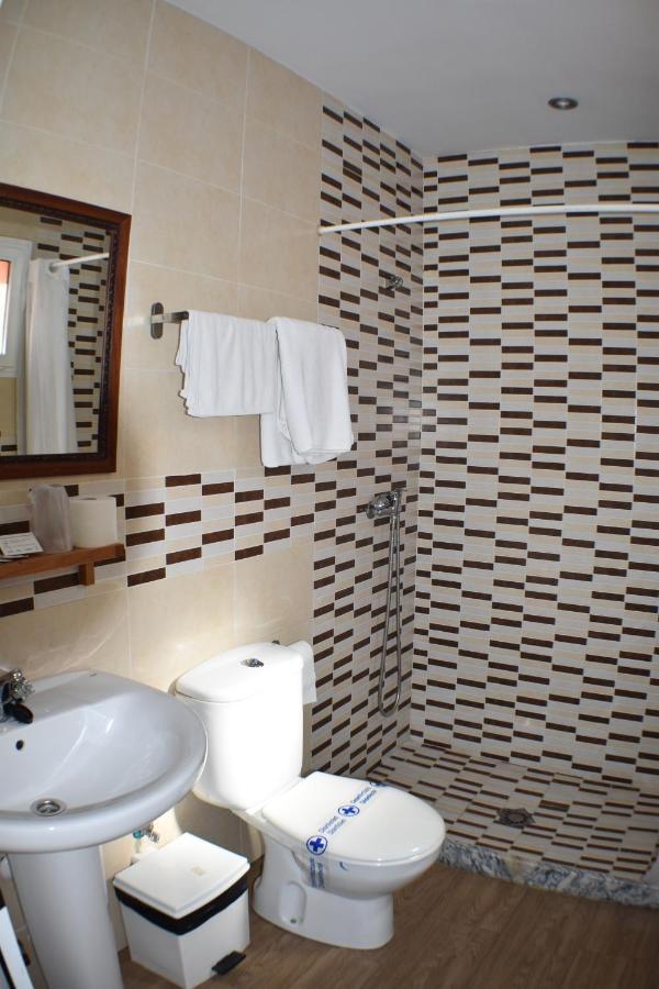 Hostal Alamare Севілья Екстер'єр фото