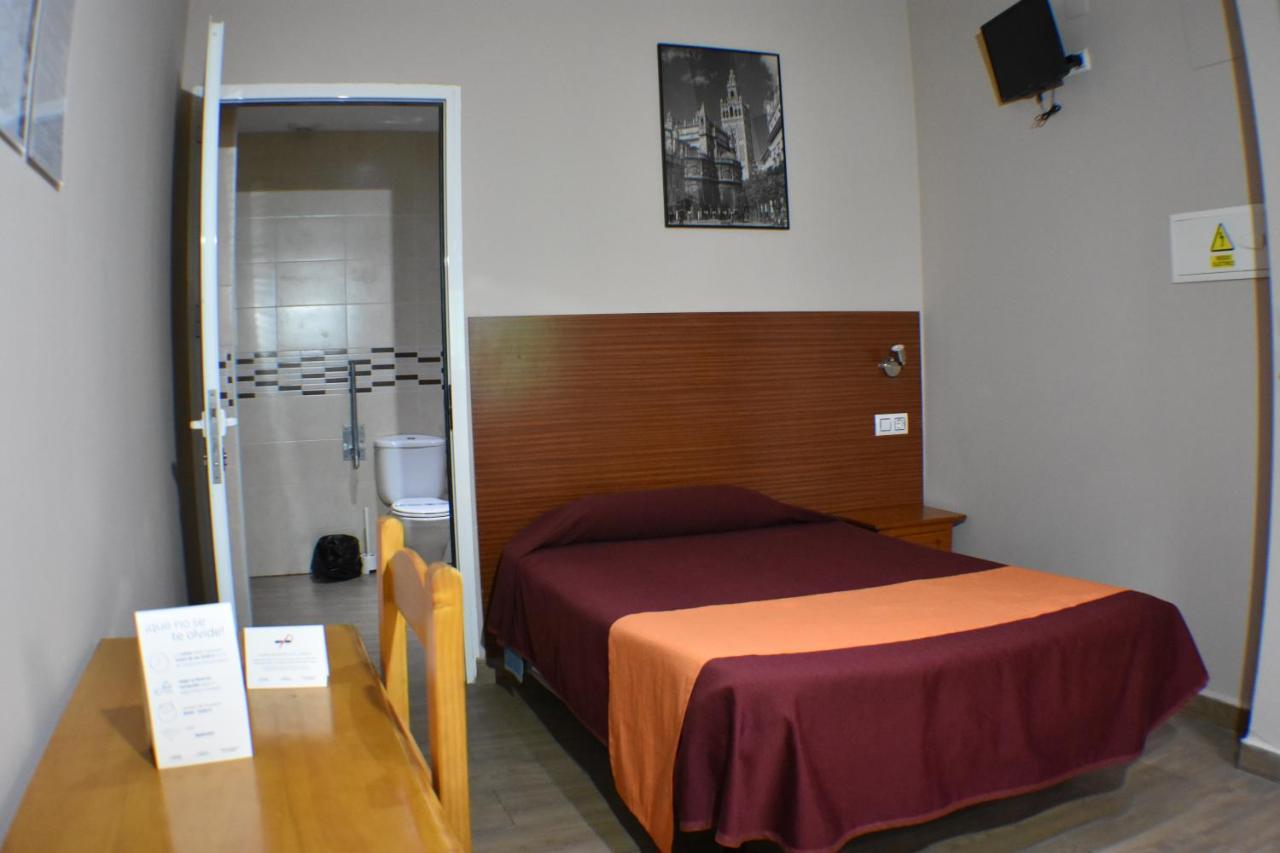 Hostal Alamare Севілья Екстер'єр фото